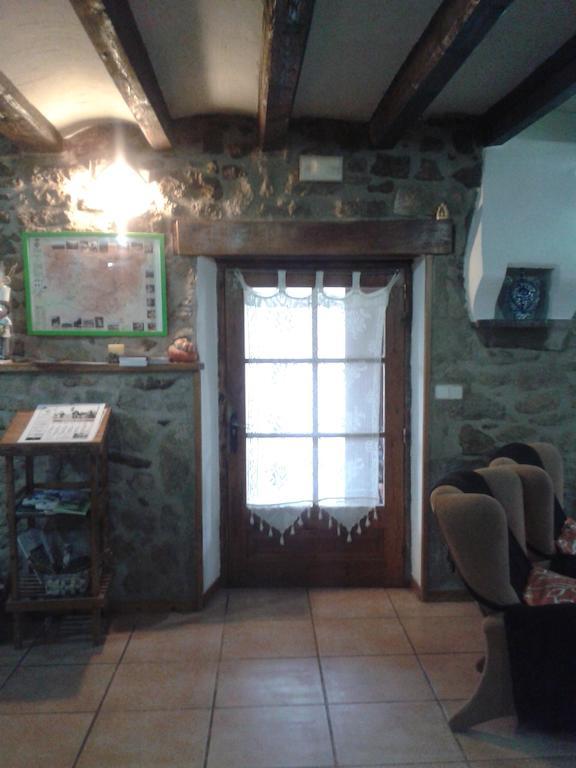 Casa Angrill Hotel Oliana Екстериор снимка
