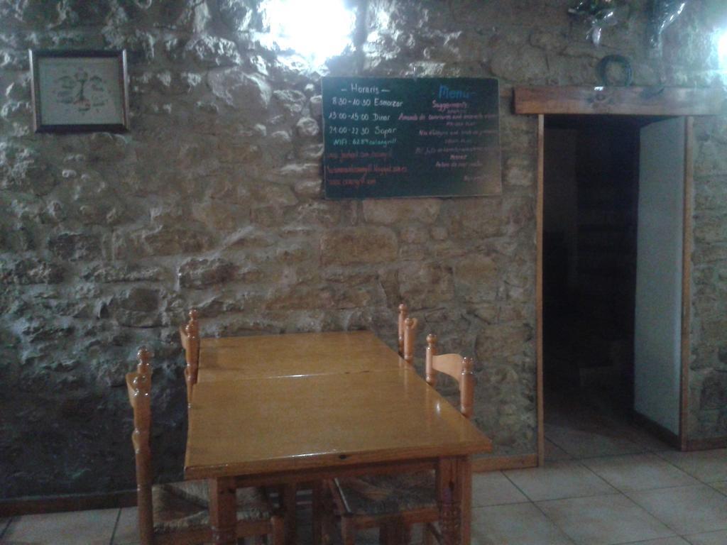 Casa Angrill Hotel Oliana Екстериор снимка